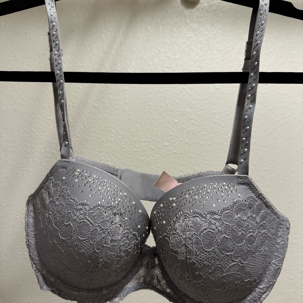 Victoria's Secret Dream Angels lined Demi Elegant Periwinkle Lace Bra